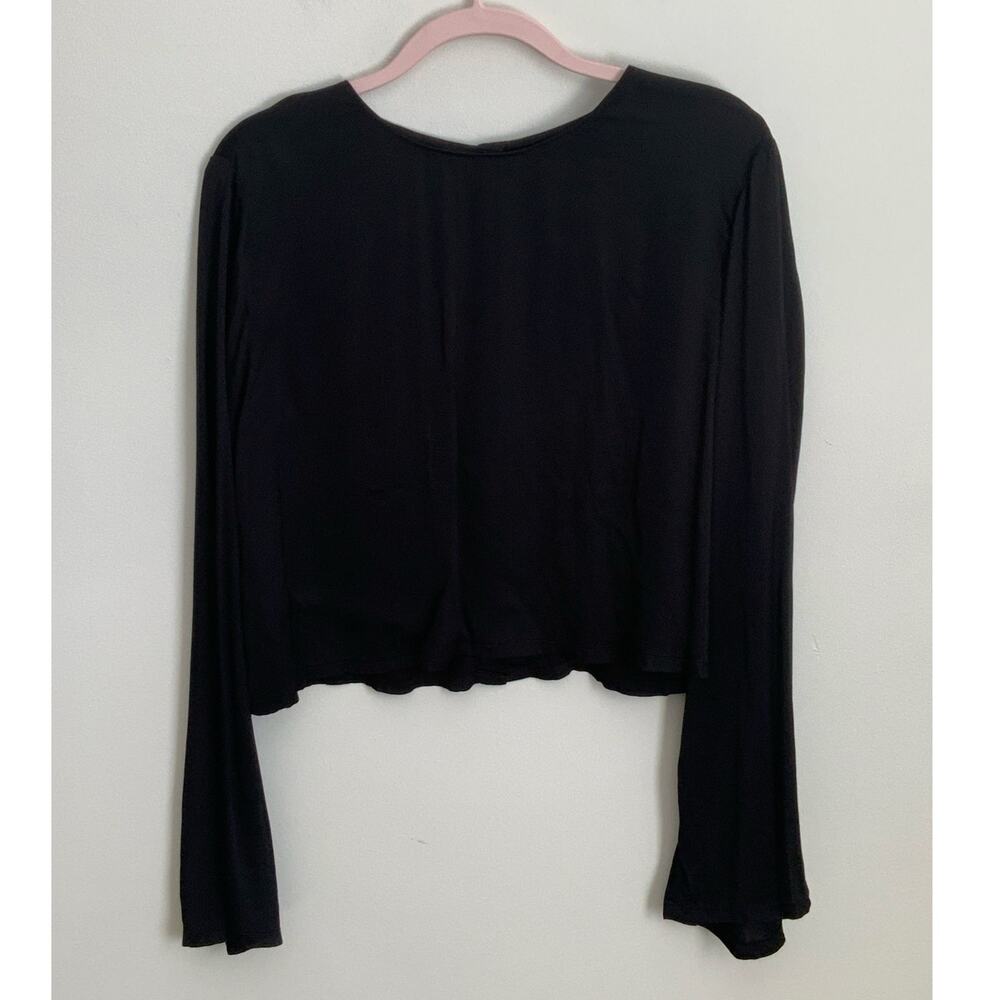 Velvet‎ Black bell sleeve button back shirt size large